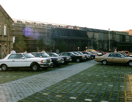 Unsere Fahrzeuge vor der Henrichsh�tte in Hattingen