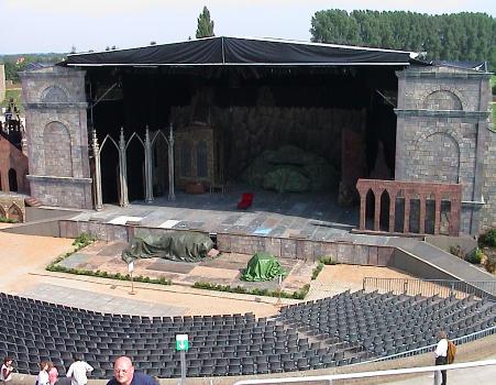 Besuch bei der R�merausgrabungsst�tte in Xanten.Hier das Amphitheater... 