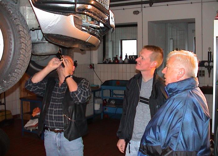 Fachsimpeln in Dennys Garage