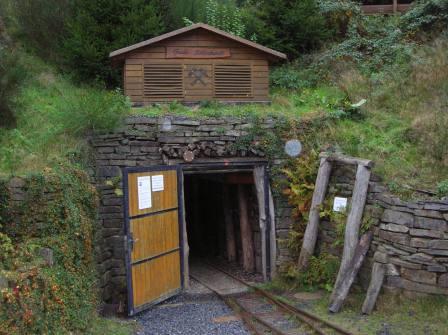 Eingang in die Grube