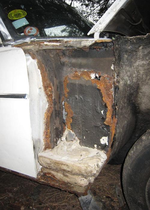 Hinter dem Kotfl�gel...