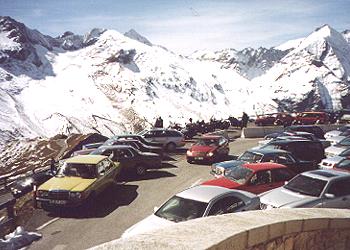 Wir sind auf dem wahrscheinlich hchten Parkplatz der Alpen (2600m .NN)